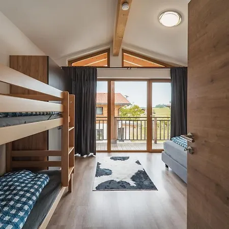 Kuhglockerl Mit Pool, Whirlpool & Sauna Fuer 8 Chalet *