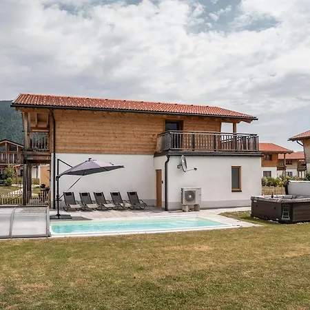 Kuhglockerl Mit Pool, Whirlpool & Sauna Fuer 8 Inzell