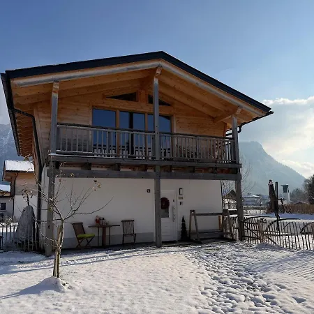 Chalet Kuhglockerl Mit Pool, Whirlpool & Sauna Fuer 8 Inzell
