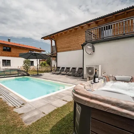 Kuhglockerl Mit Pool, Whirlpool & Sauna Fuer 8 Chalé *