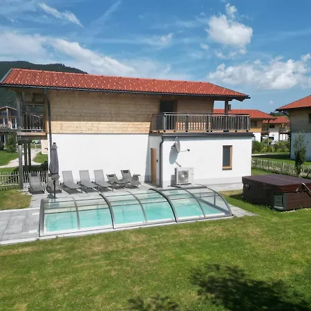 Kuhglockerl Mit Pool, Whirlpool & Sauna Fuer 8 Chalé